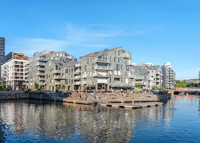 New Waterfront - Centre *