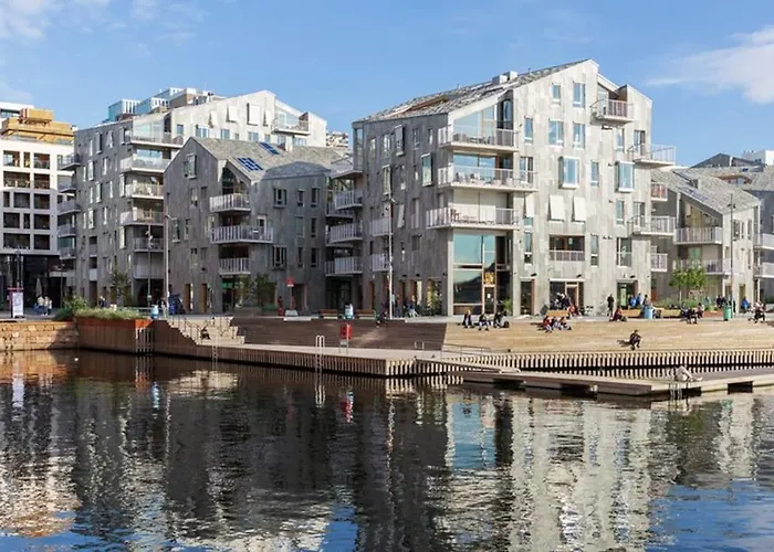 New Waterfront - Centre