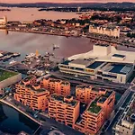 New Waterfront - Centre *