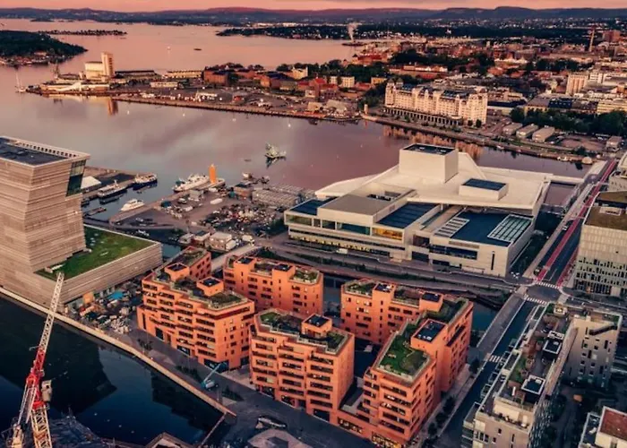 New Waterfront - Centre *